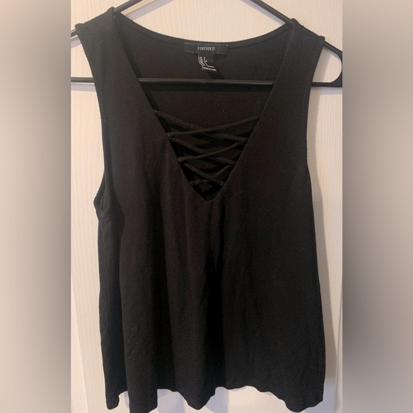 🚨FINAL PRICE🚨 Forever 21 Women’s Lattice Top - Picture 1 of 5